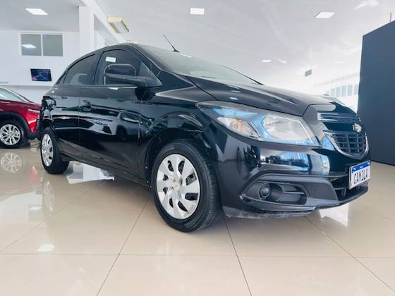 CHEVROLET ONIX 1.4 MPFI LT 8V FLEX 4P MANUAL CHEVROLET ONIX 1.4 MPFI LT 8V FLEX 4P MANUAL